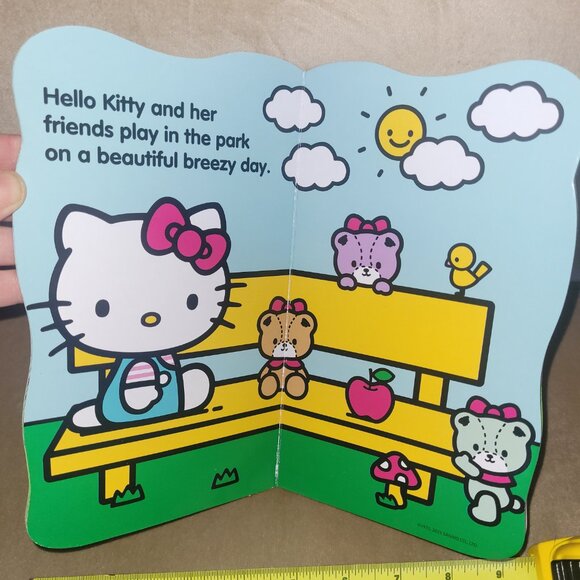 Hello Kitty Board Book Lot #4 - Picture 5 of 12